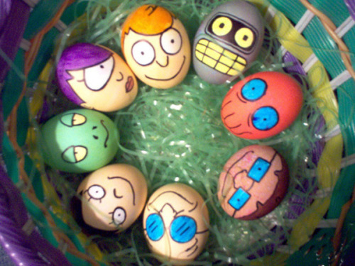 howstuffworks:  Want to see a gallery of 24 Amazing, Neat and Plain Old Pretty Easter Egg Ideas