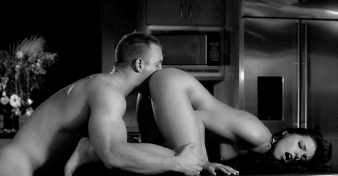 melbournedominant:  Don’t watch! Participate! Devour!