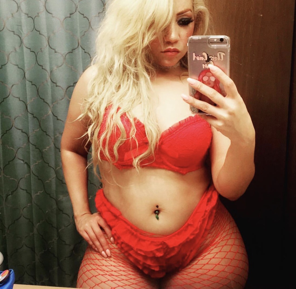ass-tastik:  Dayummmm @barbiepawg thanks for the sub