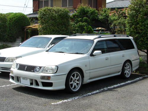 Nissan Stagea