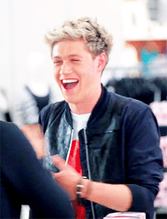 onedirection-damnthoseboys:  Ziall is impossible to hate #admitit