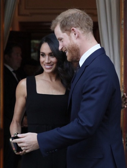 July 10th: Meghan & Harry Attend a Garden Party at the British Ambassadors House! Aquazzura Dene