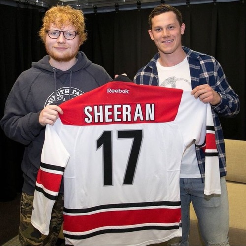 nhlinfluenced: He looks so good