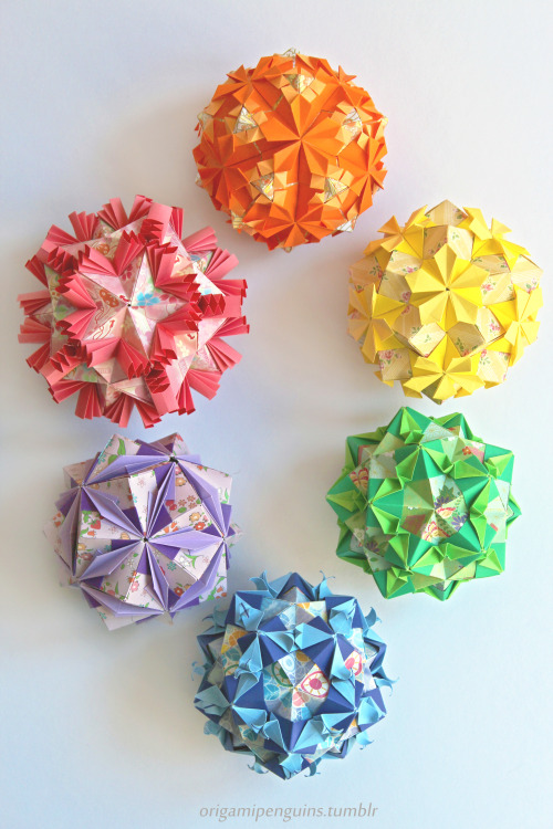 6 Kusudama diagrammed in Tomoko Fuses ‘Floral Origami Globes’ || 30+30 units each || folded by origa