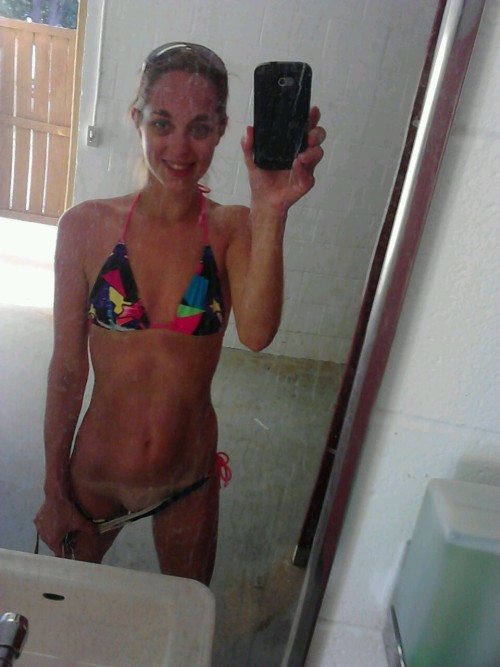 shakymangos:  LOVE being outside, I dont EVER burn, I Brown… however…. this it’s my first REAL sun of the summer…. so forgive me….hope y’all like my tan-lines…. it’ll all be Brown tomorrow!  Sweet!!!