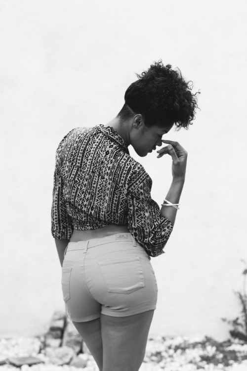 curvesincolor: costaamara.tumblr.com Black Girls Killing It Shop BGKI NOW