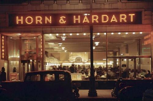 The Horn &amp; Hardart at 42nd &amp; Broadway, December 1945.Photo: Andreas Feininger v