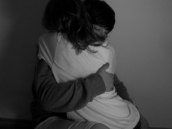 adfectati-o:  distraction:  Her Favorite Hug. There’s that one type of hug that a girl loves. That tight hug where you put some strength into it, using your both arms, not just one. The one where a girl could bury her face in a guy’s chest, that