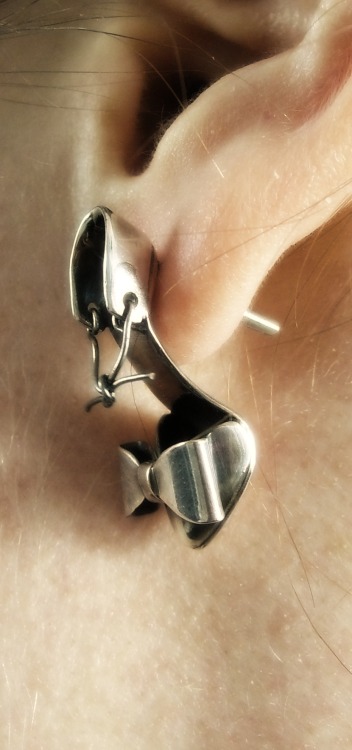 Shoe Fetish Earring worn by fairyfrog