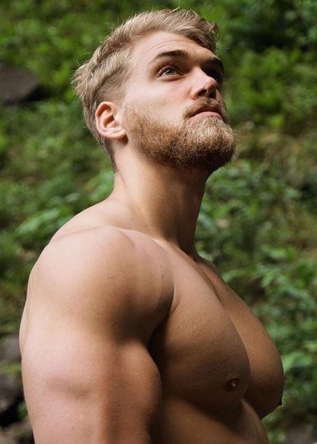 yortamn: Mischa Valentino Janiec (2)