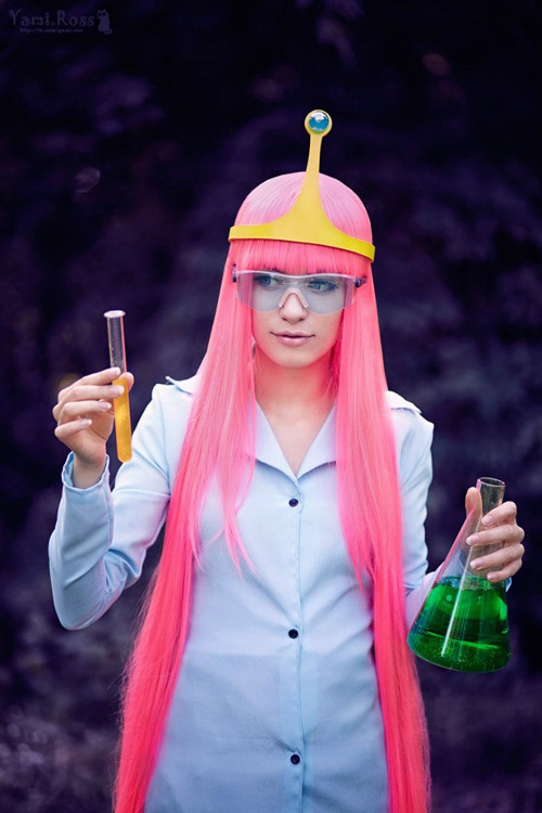 thefrogman:  Princess Bubblegum by Lilu [deviantart]Marceline [tumblr | facebook]Fionna