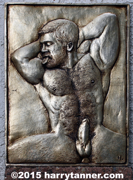 harrytanner:  “Lick #2″ in silver http://www.harrytanner.com/art-tiles/erotic-art/tile-gallery/lick-2-gildedimit-silver.html 