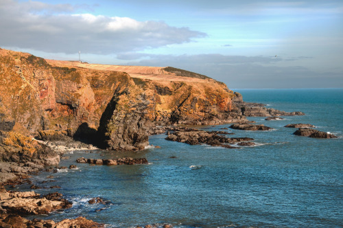 Coast at Muchalls, Aberdeenshire by Ian KennVia Flickr:The coastline looking north from Muchalls in 