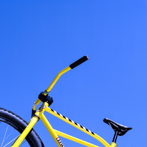 ritratography: Yellow Bike(Hasselblad 500CM / Kodak Portra 160)