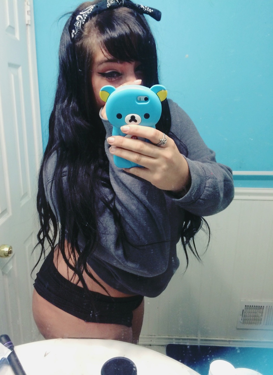 demonxsky:  Message me to buy my Snapchat $20