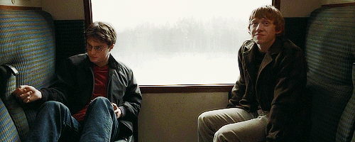 the-real-benediction:  Harry is me in most social situations 