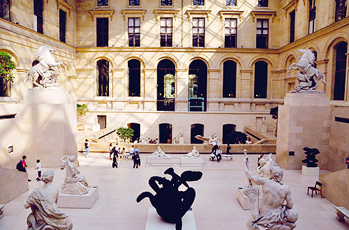 queensansa-stark:Art History Meme:½ museums » The LouvreThe Musée du Louvre-in English, the L