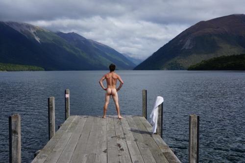 Le Nudiste