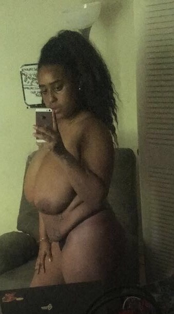 papislilhoes:  Newport News, Va thot Kimmie 38F tits wit a plump phat ass