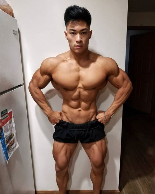 Porn photo musclecomposition:Physique model, Nyle Nayga