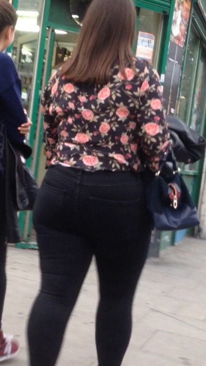 Candid - BBW Big Butt Tight Jeans (E2)