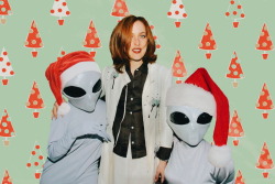 cartoonastronaut:  me partyin christmas w my friend gillian 