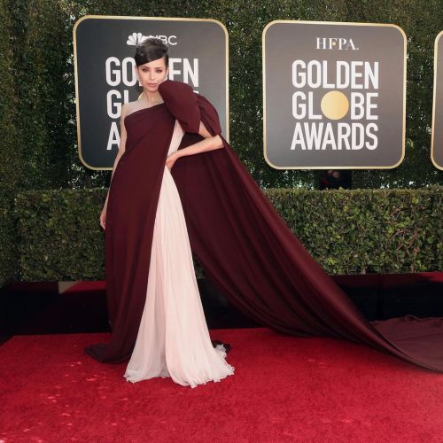 sofiacarsonsource:sofiacarson: hi @goldenglobes 