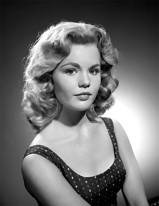 absolute-most:
““Tuesday Weld in a promotional shot for THE MANY LOVES OF DOBIE GILLIS (c. 1959)
” ”