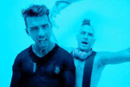 jonasgalaxy:  DNCE - Body Moves