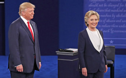 entertainmentweekly:  These celeb reactions to the second presidential debate are way too accurate. 