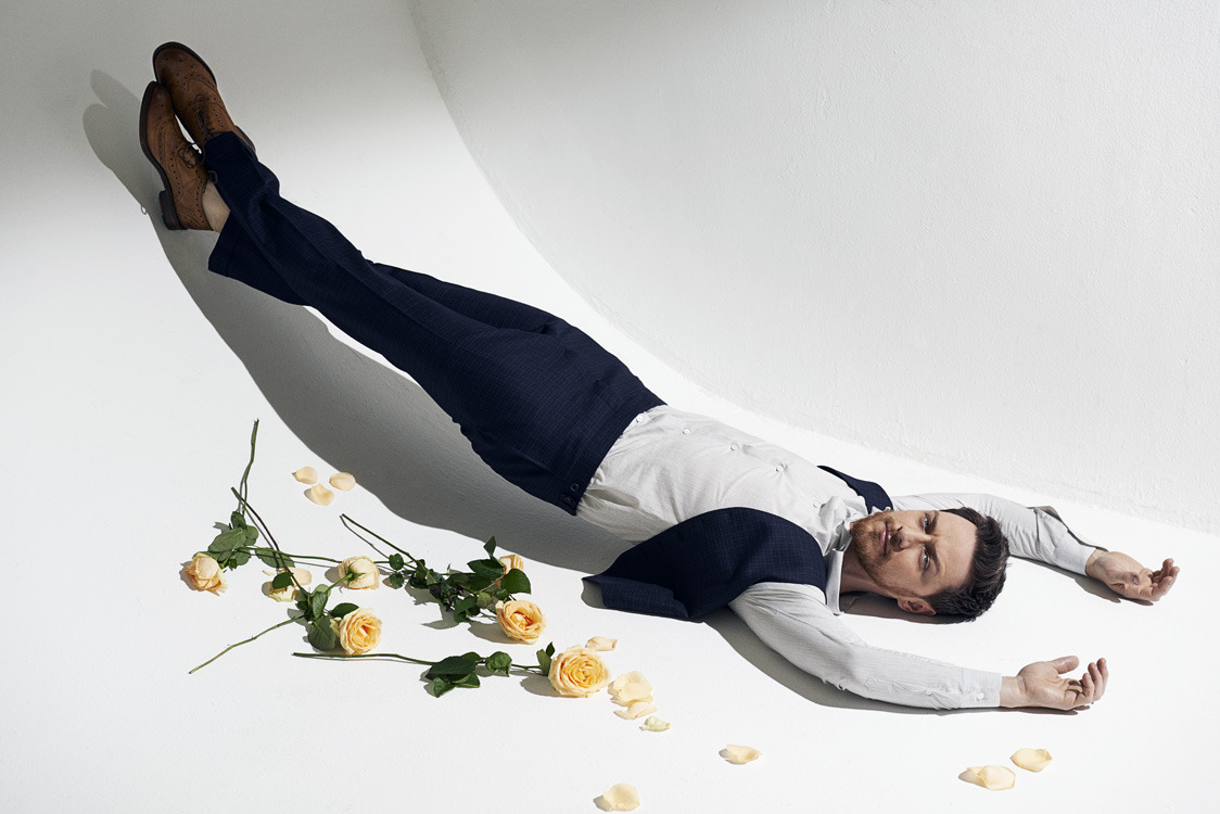 jamesmcavoyphotoshootarchive:  Jame McAvoy by Jake Walters, April 2013 [MQ×4, LQ×1]