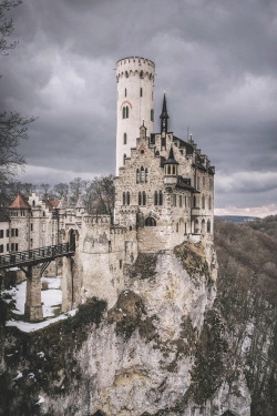 rebel-in-tartan: banshy:  Lichtenstein Castle