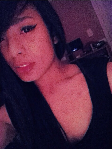 denselessly:*somehow finds self confidence under bad camera quality and bad lighting*