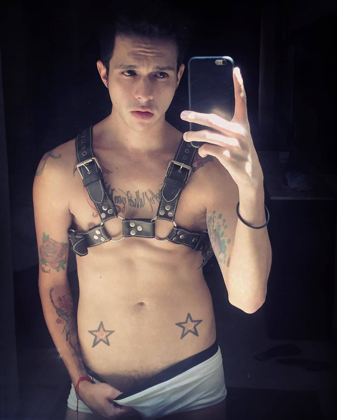 sk8erharo:  😈 If you give me what I want… Then I’ll give you what you like