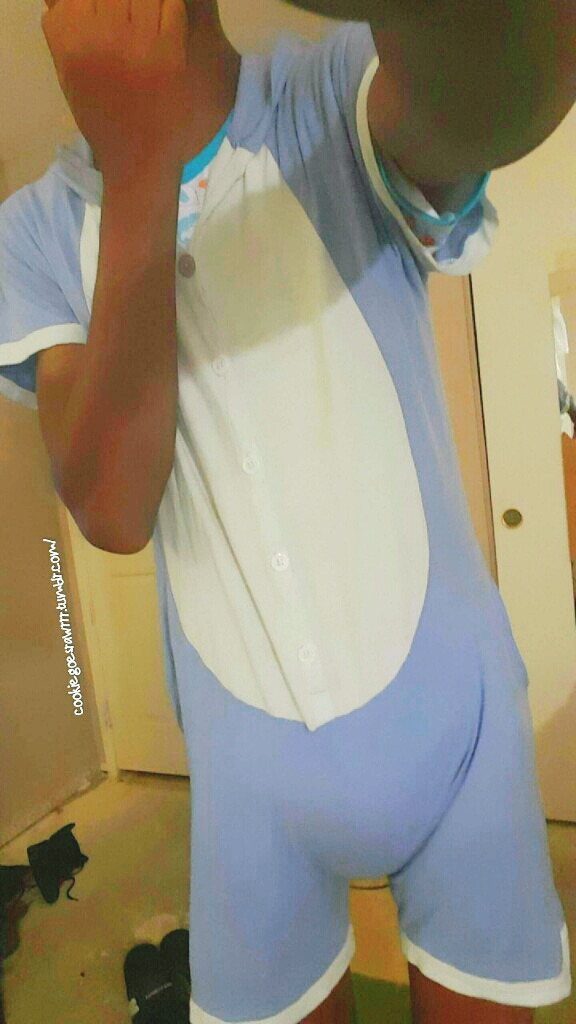 cookiegoesrawrrr:  Random snaps!!!😄💕