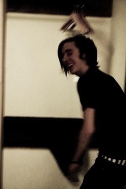 balz-probably-hates-you:  just a little bit of fetus Ricky appreciation