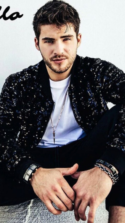pebaicons: cody christian lockscreenslike if you save