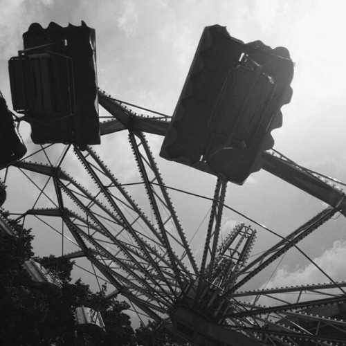 bigjpa:  #VSCOcam #street #fair in #munich #germany #city #goodtimes #speed #blackandwhite #bw #contrast #vscogood #vscodaily #vscophotos #vsco #picoftheday