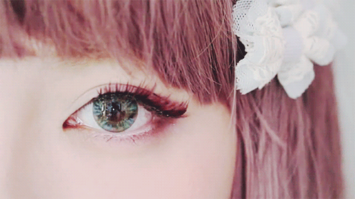 aqeaus-blog:  Amo inspired makeup [x] 