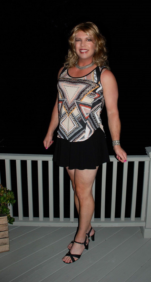 lovecourts:  A tirade of terrific trannies for your viewing pleasure. If you think