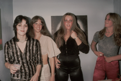 rockprods:The Runaways back stage at CBGBS’s club in NewYork 1976. 