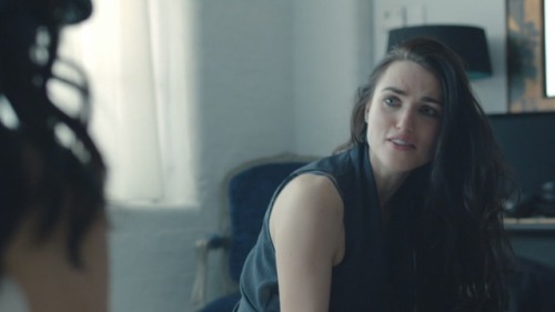 mcgrathsoo:Katie McGrath as Kate (Dates 1.04 Erica & Kate) Pt. 4