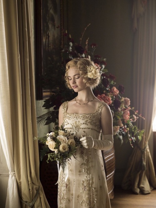 XXX lavieenrosetta:Lily James as Lady Rose MacClare photo