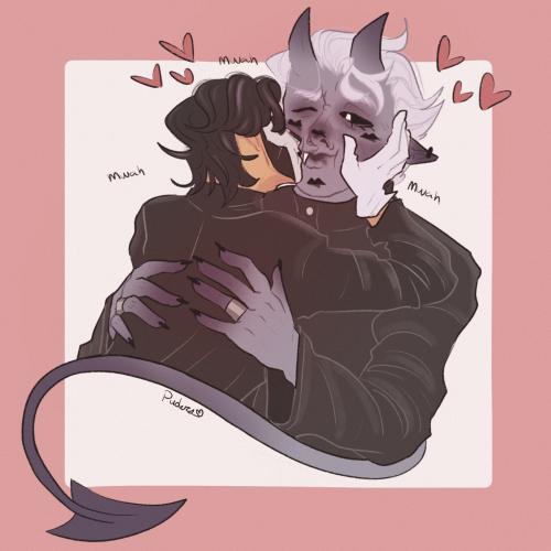 Mwah Mwah Mwah