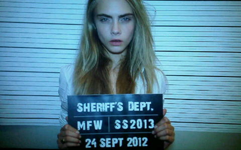 pale-confused-whore:  ☽ Pale Confused Whore ☾