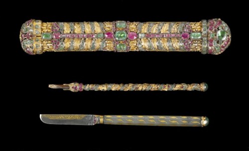Pen Box from the Gun Set of Mahmud I, Ottoman Turkey, ca. 1732This pen box has an ink reservoir