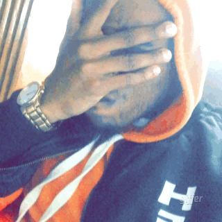domonificent:missinglinc:teaforyourginaa:jee-q:  The start of my BLACKOUT  holyfuck