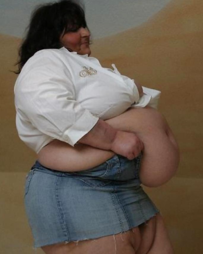 love4ssbbw:  Wanna fuck a horny BBW? - CLICK HERE! 