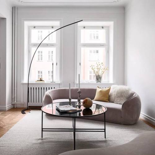 Minimal living room decor! via @nomad_makleriI love this sofa in a minimalist space! . . . #minima