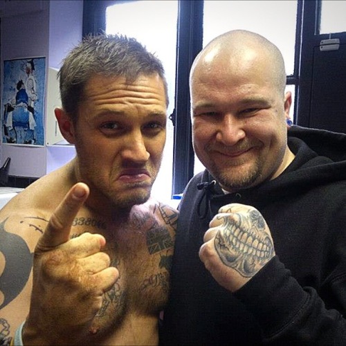 Porn photo arthurfknshelby:Tom Hardy pulling his De